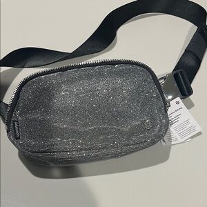 Lululemon Athletica Everywhere Belt Bag “Glitter”